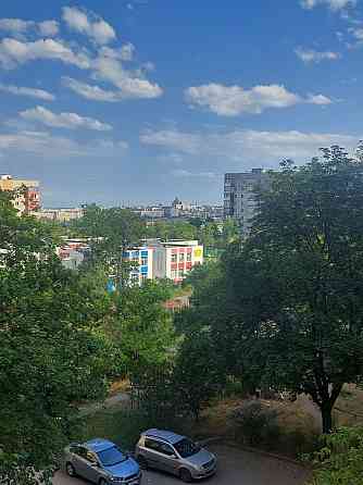 продается 4к квартира в центр. районе строителей/бахмутская Мариуполь