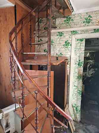 Продам 2 ух уровневый дом 200 м2 в Куйбышевском районе. Красный пахарь.Правды. Донецк