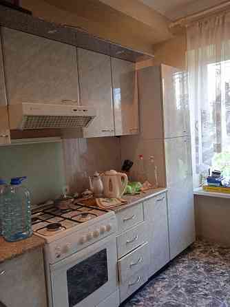Продам хорошую 2-х сталинку рядом с б.Пушкина Донецк