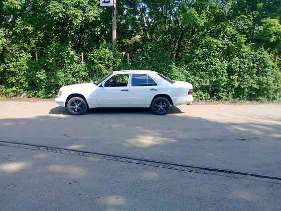 Мерседес W124 Донецк