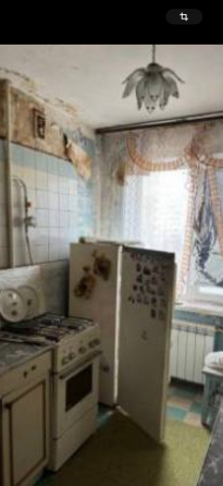 Срочно Продам 3км.кв Левый Берег Восточный Камелия под ремонт Мариуполь