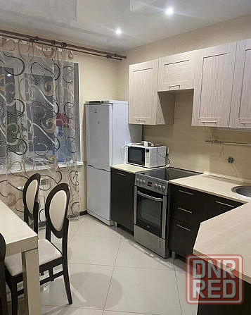 Сдаю двухкомнатную квартиру 56.0 м² этаж 4/9, город Донецк, Кировский район, микрорайон Мирный, улиц Донецк - изображение 3