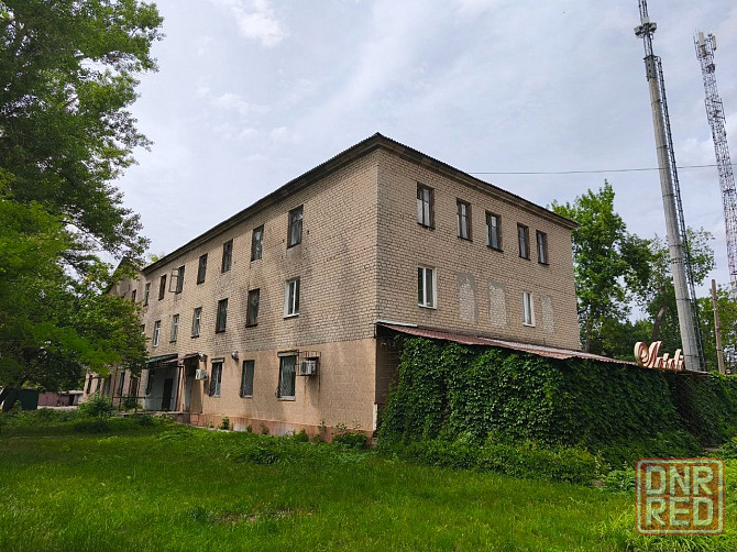 Продается часть второго этажа нежилого здания Шахтерск - изображение 1