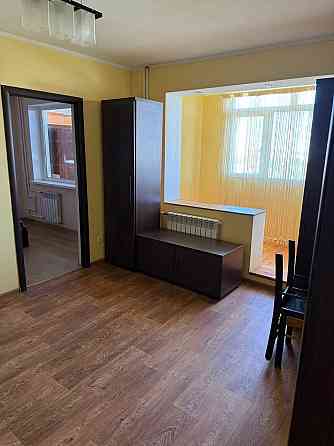 Продается трехкомнатная квартира Мариуполь