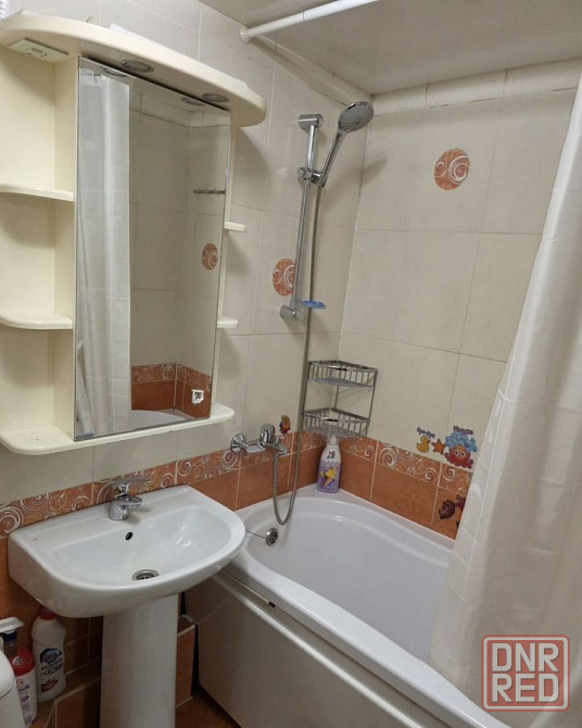 Сдаю двухкомнатную квартиру 56.0 м² этаж 4/5 город Донецк, Ворошиловский район, ориентир Изумруд Донецк - изображение 2