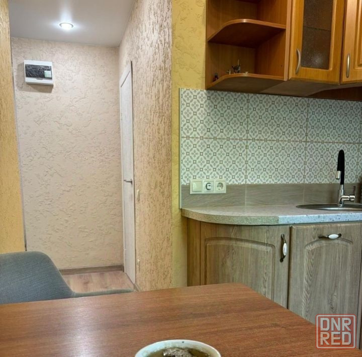 Сдаю двухкомнатную квартиру 44.0 м² этаж 3/9 город Донецк, Киевский район, улица Куйбышева, Донецк - изображение 3