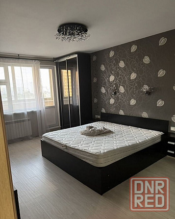 Сдаю 1-комнатную квартиру 40 м² этаж 6/9 город Донецк, Калининский район, проспект Дзержинского, Донецк - изображение 1