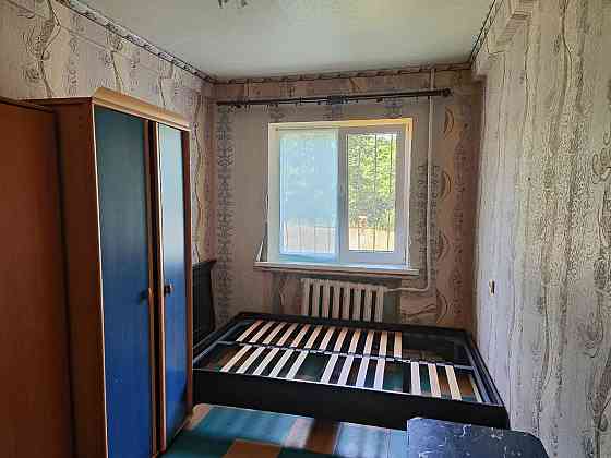 продам 2 комнатную квартиру на м-не Металлургов д. 42 Харцызск