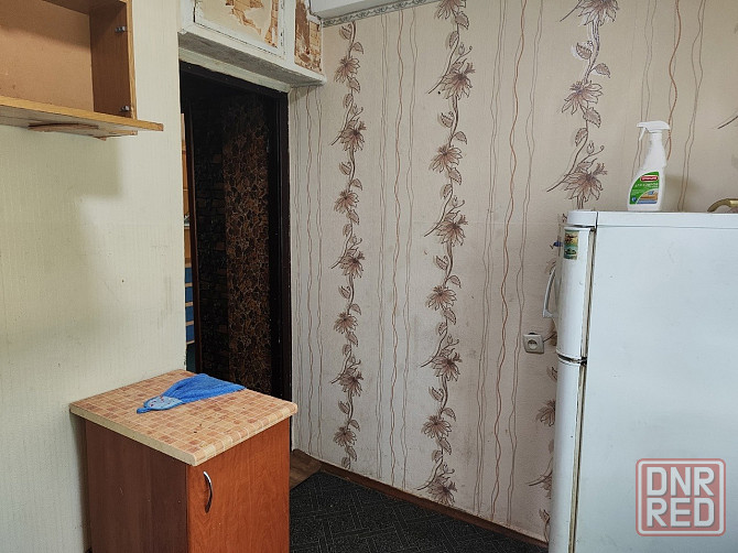 продам 2 комнатную квартиру на м-не Металлургов д. 42 Харцызск - изображение 3