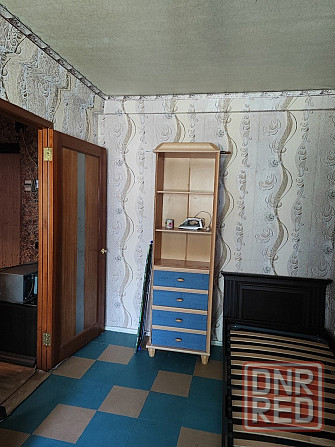 продам 2 комнатную квартиру на м-не Металлургов д. 42 Харцызск - изображение 4