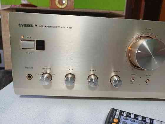 Интегральный усилитель "ONKYO Integra"-A-925 Донецк