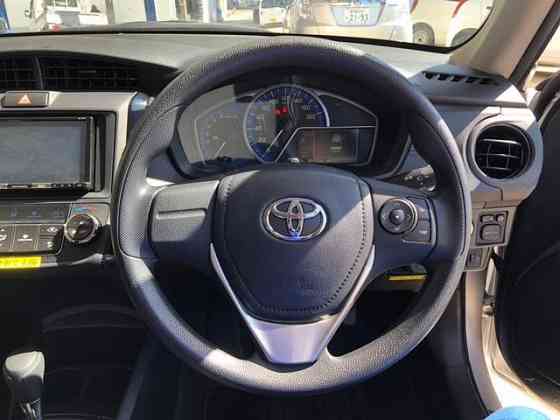 Toyota Corolla Axio 1.5 hyb CVT Донецк