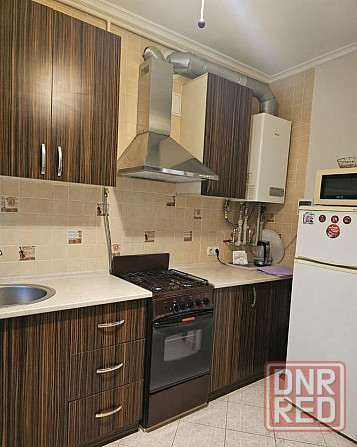 Сдаю двухкомнатную квартиру 50.0 м² этаж 2/2 город Донецк, Ворошиловский район, улица Щорса Донецк - изображение 1