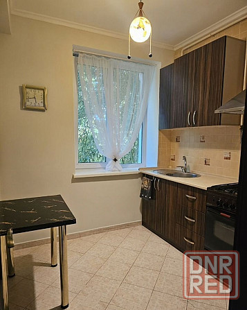 Сдаю двухкомнатную квартиру 50.0 м² этаж 2/2 город Донецк, Ворошиловский район, улица Щорса Донецк - изображение 3