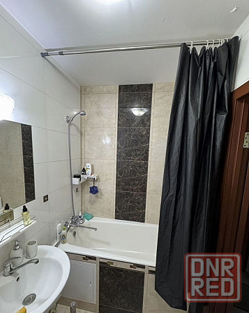 Сдаю однокомнатную квартиру 33.0 м² этаж 4/5 город Донецк, Киевский район, улица Университетская, Донецк - изображение 3