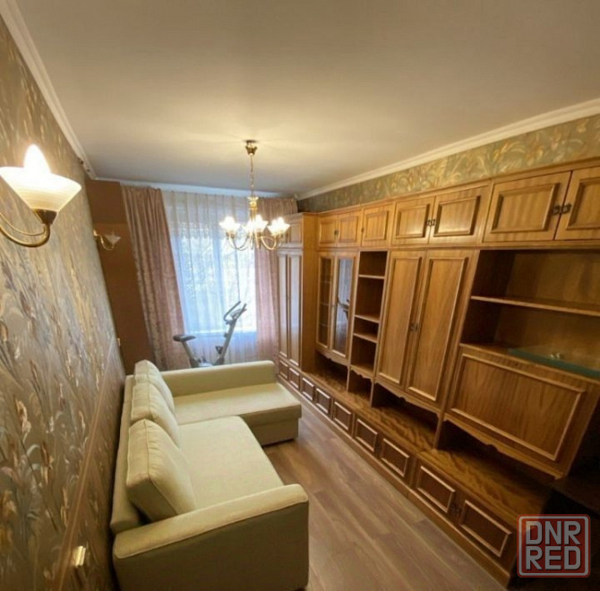 Сдаю двухкомнатную квартиру 45.0 м² этаж 4/9 город Донецк, Киевский район, улица Батищева, Донецк - изображение 2