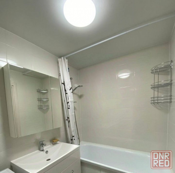 Сдаю двухкомнатную квартиру 48.0 м² этаж 8/9 город Донецк, Калининский район, улица Моцарта, ориенти Донецк - изображение 2