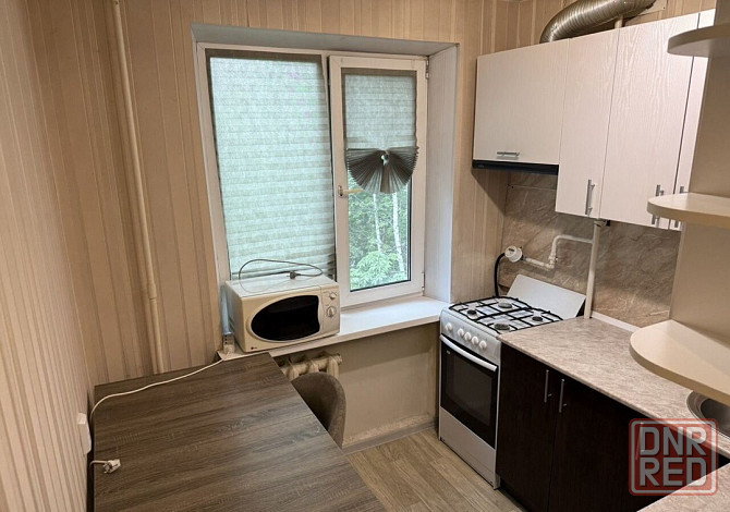 Сдаю однокомнатную квартиру 38.0 м² этаж 3/5 город Донецк, Ворошиловский район, Донецк - изображение 5