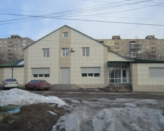 Продается 2 - х этажное отдельно стоящее офисное здание, ул. Сибирская Донецк