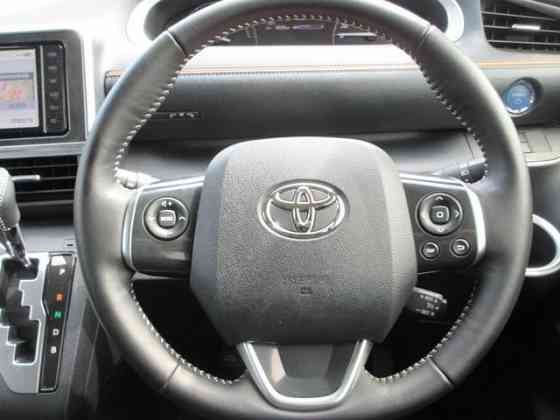 Toyota Sienta 1.5hyb CVT 2021 Донецк