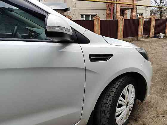 Продам Kia Rio 2014 год 1.6 механика Донецк
