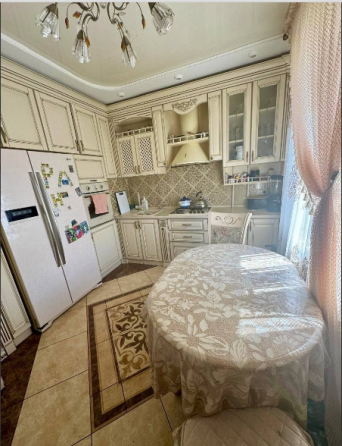 Срочная продажа. 4-х ком. квартира в Буденовском р-не. ул Довженко 57 Донецк