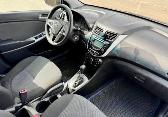 Продам Hyundai Solaris Донецк