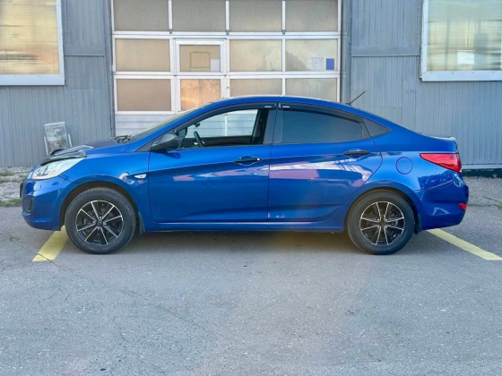 Продам Hyundai Solaris Донецк
