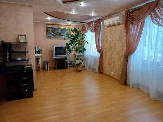 Продается 2 ком. квартира в г.Енакиево мкр.15 Енакиево