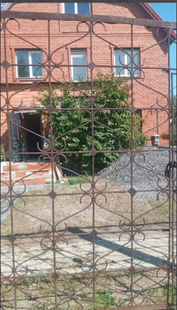 3-х этажный дом 280 м2 в Буденовском р-не. пос. Калинкино (ботанический сад) Донецк