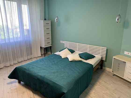 Сдается двухкомнатная квартира Ленинский район Золотое кольцо п. к. : 64м² Донецк