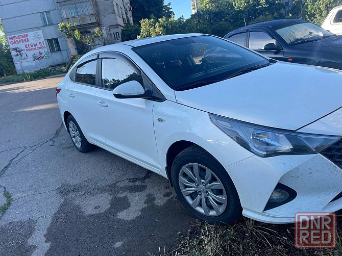 Продам Hyundai Solaris Зугрэс - изображение 1