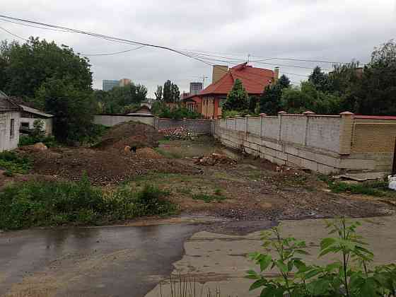 Участок в центре Донецка. Донецк