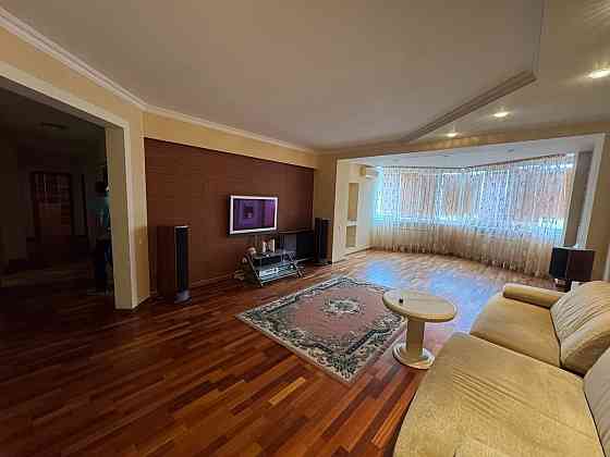 4-комнатная квартира, 163 м² в центре Донецка Донецк
