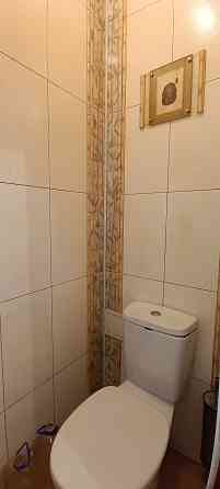 Продам 3-х комнатную 62 м² в Калининском р-не. Кухня 12 м². Балкон Гараж с ямой во дворе. Донецк