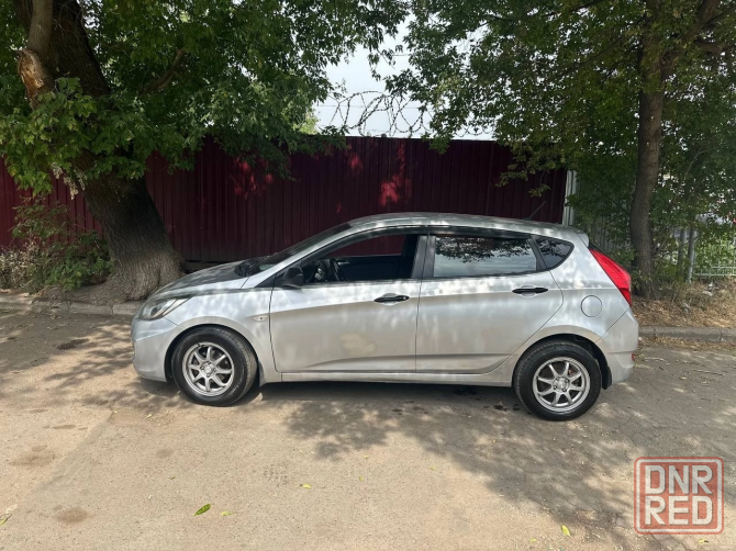 Продам Hyundai Solaris Донецк - изображение 2