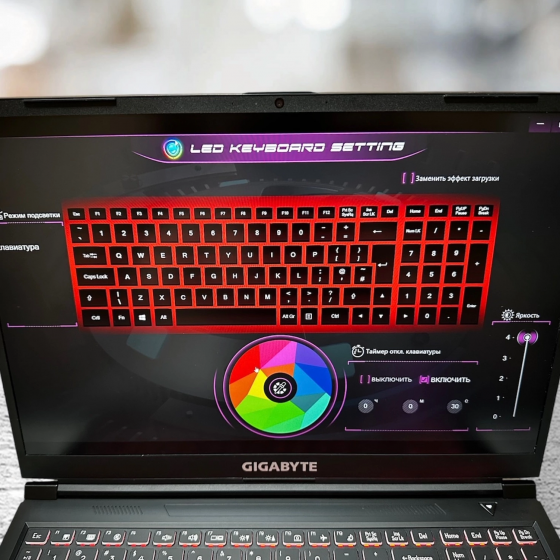 Новый Gigabite G6 16.1/165грц/1TB/i7/ все на мах Донецк