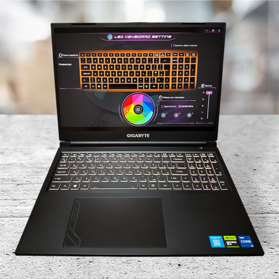 Новый Gigabite G6 16.1/165грц/1TB/i7/ все на мах Донецк