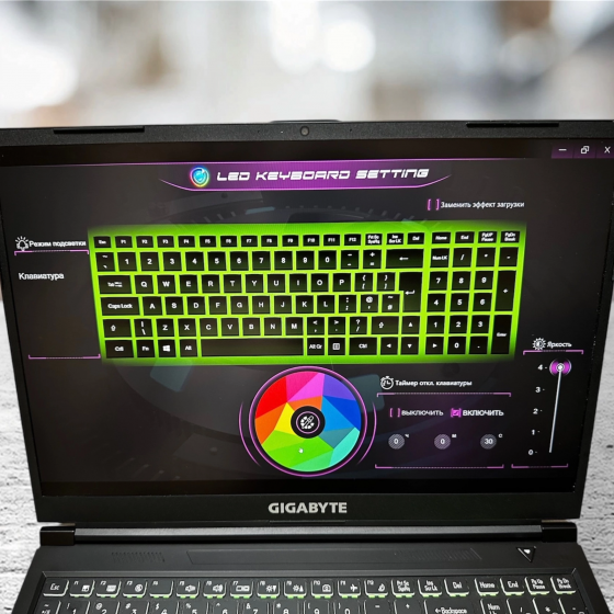 Новый Gigabite G6 16.1/165грц/1TB/i7/ все на мах Донецк