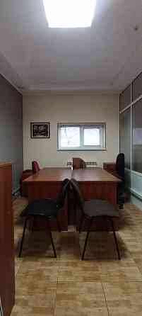 Сдам офис 350 м² Ленинский р-н. Отдельностоящее здание. Ремонт Мебель Автономное отопление. Парковка Донецк