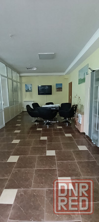 Сдам офис 350 м² Ленинский р-н. Отдельностоящее здание. Ремонт Мебель Автономное отопление. Парковка Донецк - изображение 3
