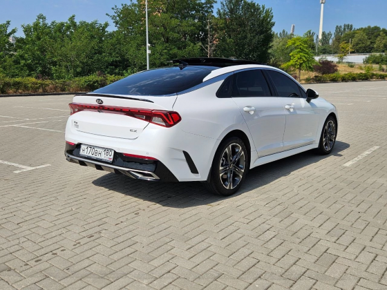 Продам Kia k5 Донецк