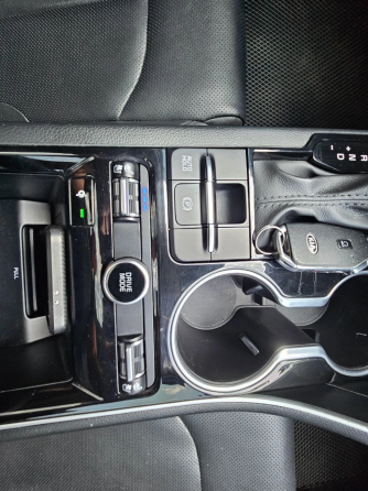 Продам Kia k5 Донецк