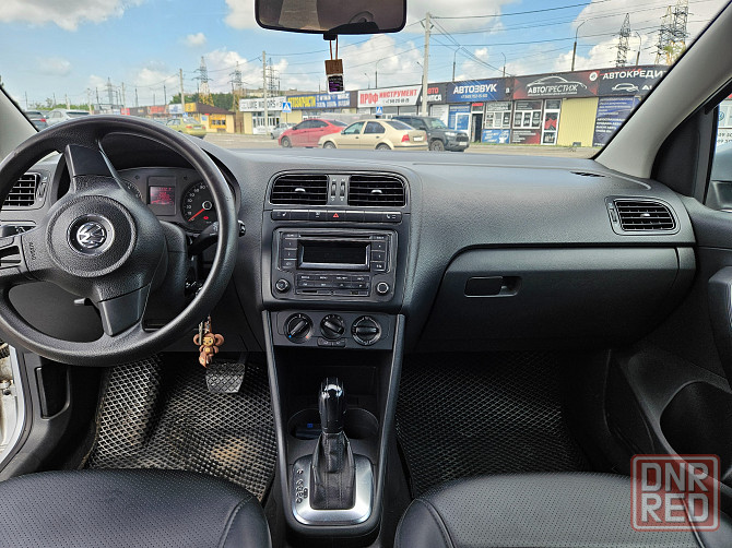 Volkswagen Polo Sedan Макеевка - изображение 7