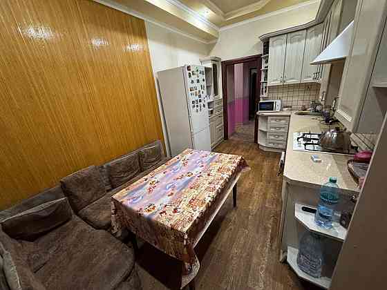 Продам 3-к квартиру Мариуполь