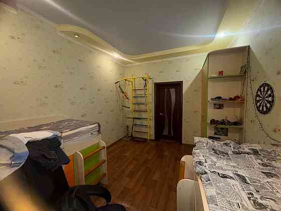 Продам 3-к квартиру Мариуполь