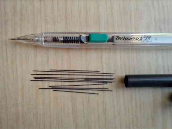 Карандаш pentel techniclick 0.5 стержни, ластик-резинка. япония Донецк