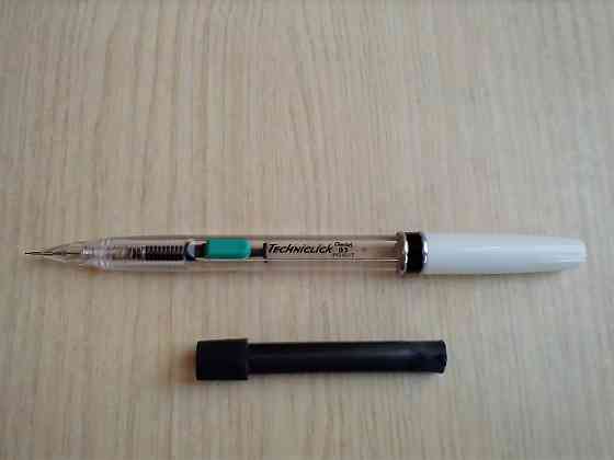 Карандаш pentel techniclick 0.5 стержни, ластик-резинка. япония Донецк