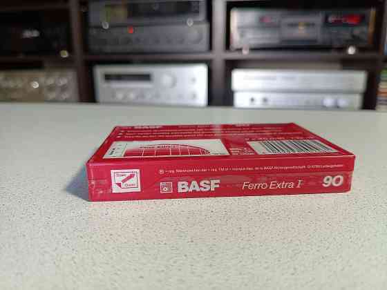 Запечатанная аудиокассета Basf-Ferro Extra I-90. Донецк