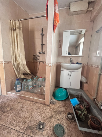 Продажа дома в г.Макеевка , Горняцкий р-н, поселок имени Ленина. Макеевка